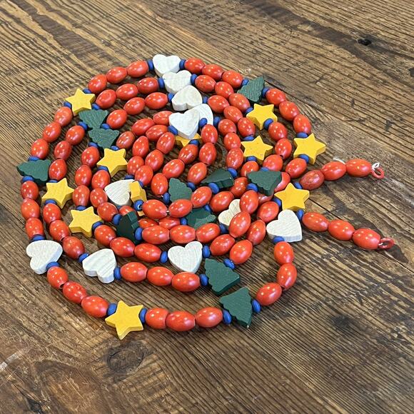 4 Strands Silvestri Christmas Tree Garland Wood Bead Hearts Starts Red Green 94" - Picture 11 of 12